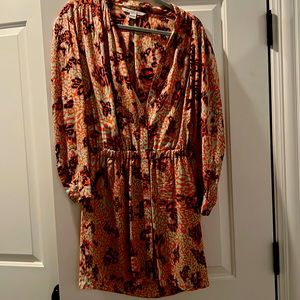 DVF silk dress size 4. EUC